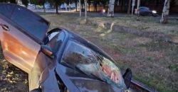 Водитель легковушки протаранил электроопору: подробности ДТП возле речпорта в Днепре - рис. 2