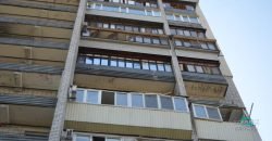 Пошкоджено 12 багатоповерхівок та 35 приватних будинків: куди мешканцям Дніпра звертатися по допомогу