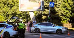 Поврежден светофор: в центре Днепра BMW столкнулся с Ford - рис. 9