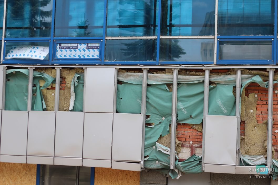 В Днепре в результате массированной атаки был поврежден местный бассейн - рис. 3