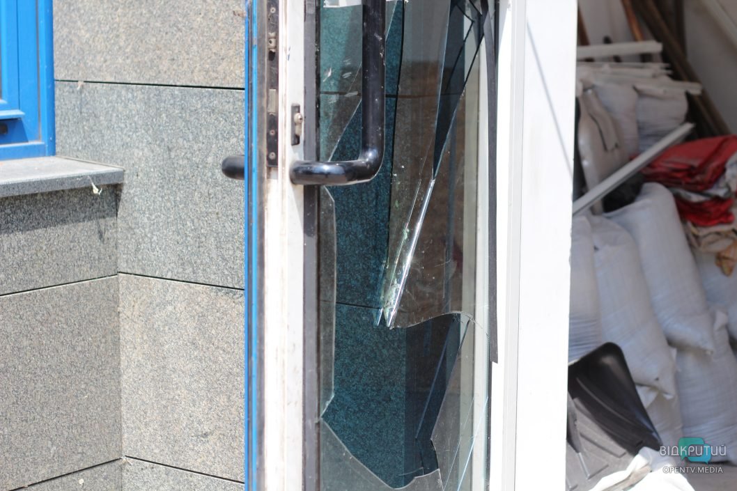 В Днепре в результате массированной атаки был поврежден местный бассейн - рис. 10