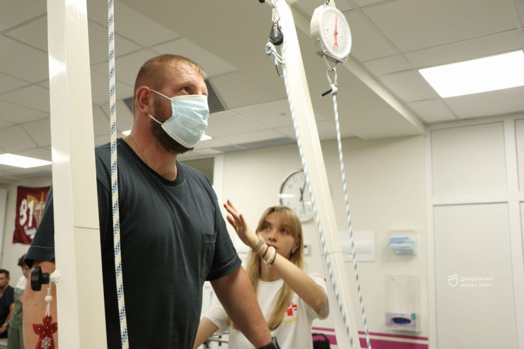 История военного, которого поставили на ноги в реабилитационном центре Днепра - рис. 2