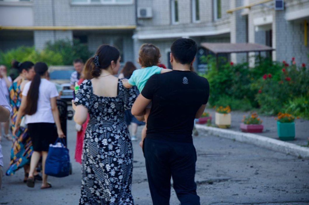 Ракетна атака на Дніпро: у місті загинула одна цивільна людина, 6 - поранені - рис. 4