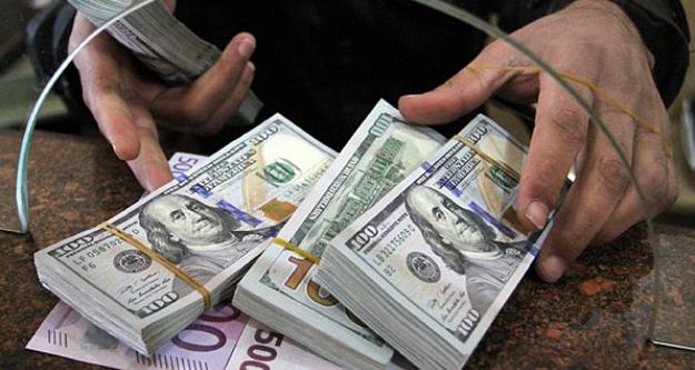 В Україні курс долара та євро досягли нового історичного максимуму - рис. 1