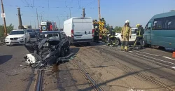 Розбиті авто та 6 постраждалих: подробиці масштабної ДТП на Амурському мосту у Дніпрі - рис. 2