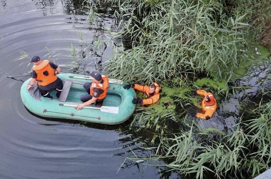Трагедія на Дніпроптровщині: у водоймі потонув 9-річний хлопчик