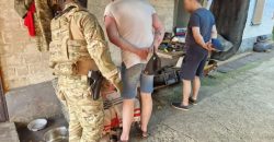 Дніпрянин організував виробництво та збут наркотиків в області