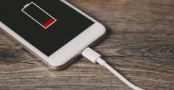 В супермаркете Днепра заметили необычный способ зарядки телефона - рис. 3