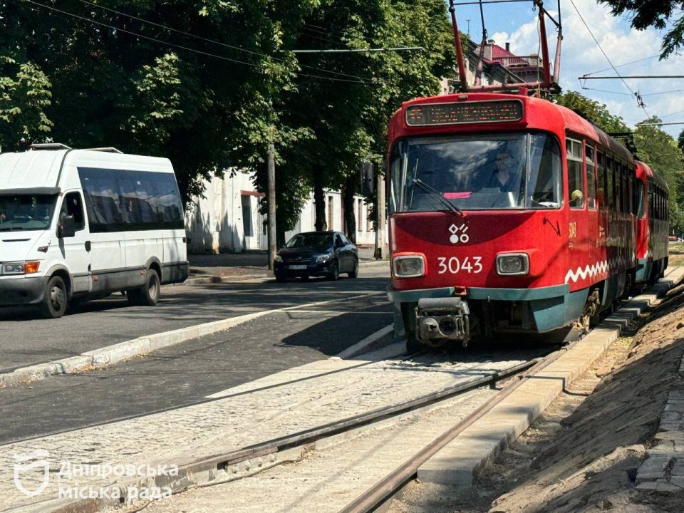 Днепр ремонтирует девятый аварийный трамвайный переезд - рис. 2