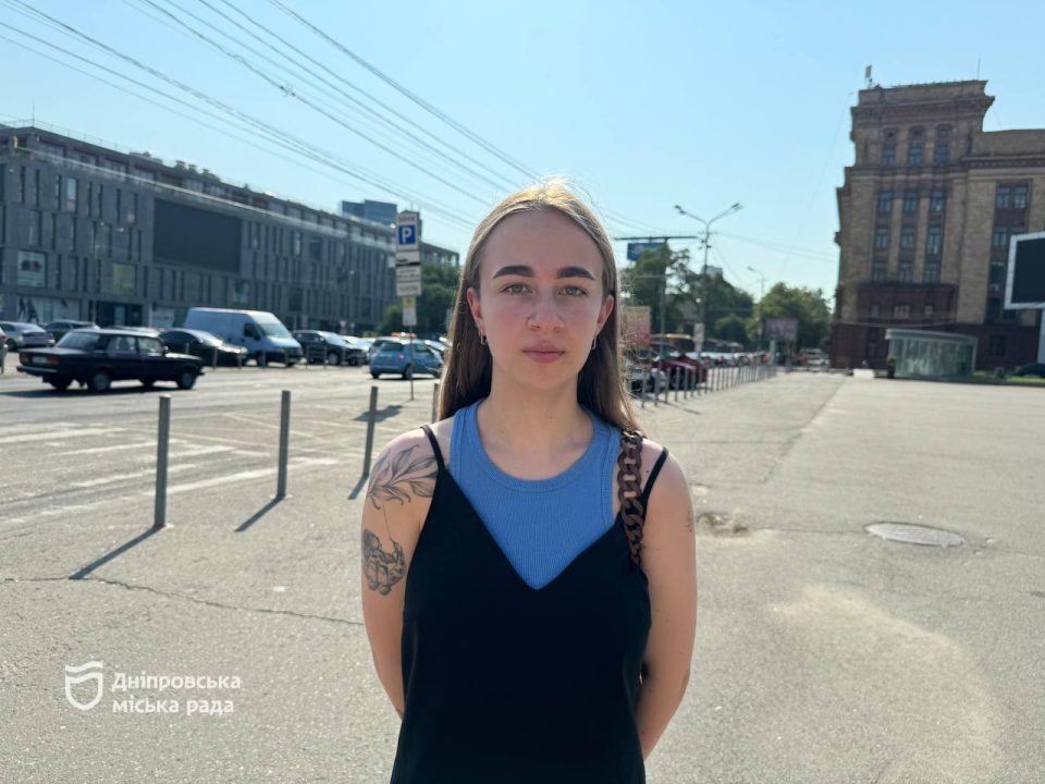 В Днепре молодежь провела акцию ко Дню Украинской Государственности - рис. 2