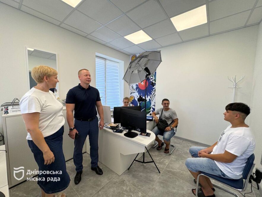 В Днепре появилось еще одно место, где можно получить загранпаспорт
