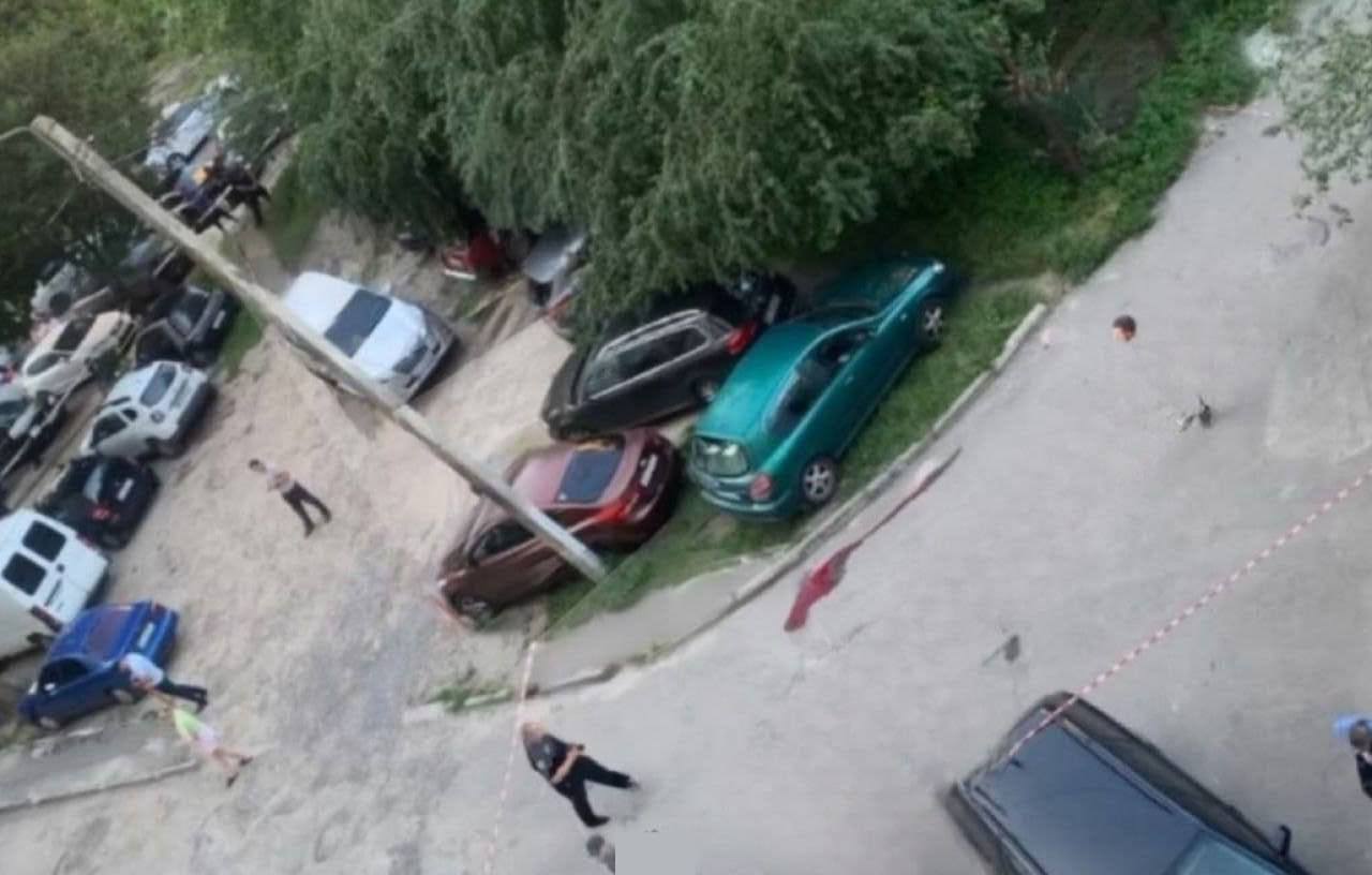 Нацполіція та СБУ розшукують злочинця, який скоїв замах на вбивство Фаріон - Зеленський