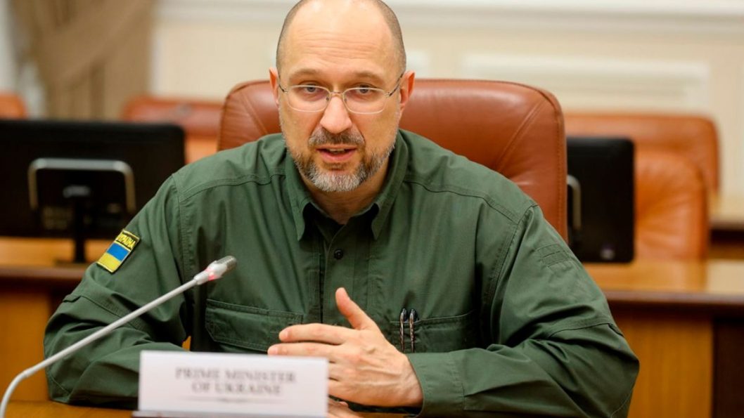 Кабмін затвердив дати початку та завершення навчального року в школах