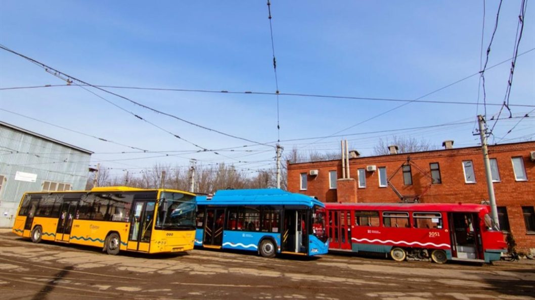 У Дніпрі 15 липня зміниться графік роботи тролейбусів та автобусів - рис. 1