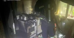 Загорелась кухня: в Днепре во время пожара в квартире спасли мужчину - рис. 4