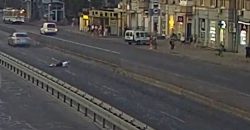 ДТП у Дніпрі: автомобіль наїхав на пішохода та втік з місця події