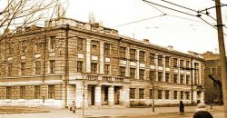 Про Дніпро: Флотилія юних моряків та річковиків