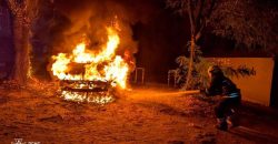 В Днепре на улице Космонавтов по неизвестным причинам полностью сгорел автомобиль - рис. 3