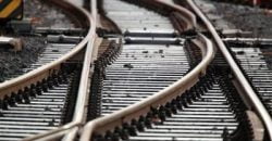 На Днепропетровщине девушка попала под поезд и чудом остался жив - рис. 7