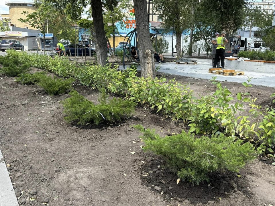 У Дніпрі на Перемозі створюють нову зону відпочинку на проспекті Героїв