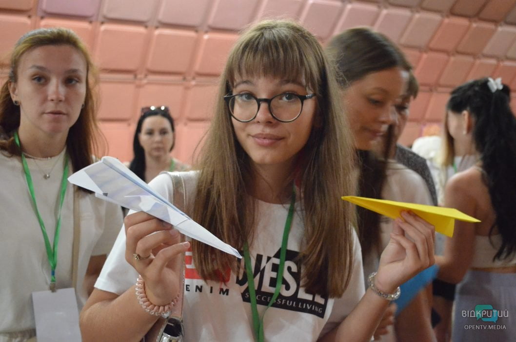 Квест на 5 станціях метро та майстеркласи: у Дніпрі до Дня Незалежності провели патріотичну гру «Котигорошко»