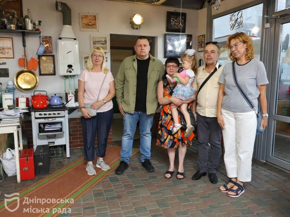 Мэр Днепра рассказал о судьбе дома у вокзала, куда попала российская ракета - рис. 2