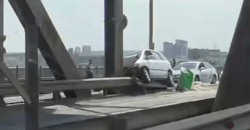 В Днепре на Амурском мосту Opel влетел в отбойник - рис. 7