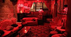 В Днепропетровской области спасатели и нацгвардейцы организовали бордель - рис. 4