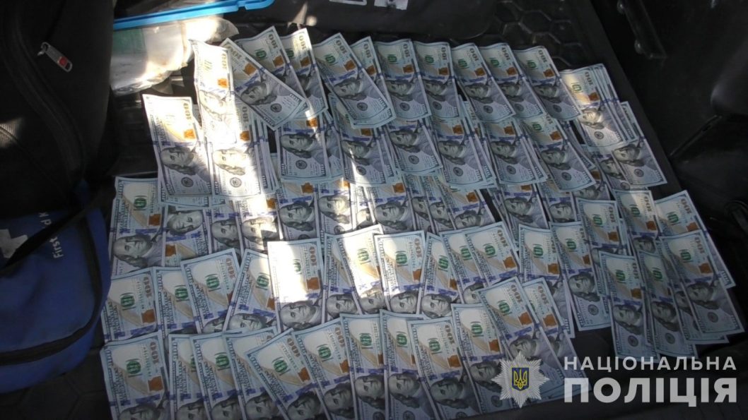 На Дніпропетровщині чоловік "замовив" вбивство коханця своєї дружини - рис. 1