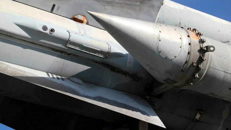 Украина успешно испытала первую баллистическую ракету отечественного производства - Зеленский - рис. 1