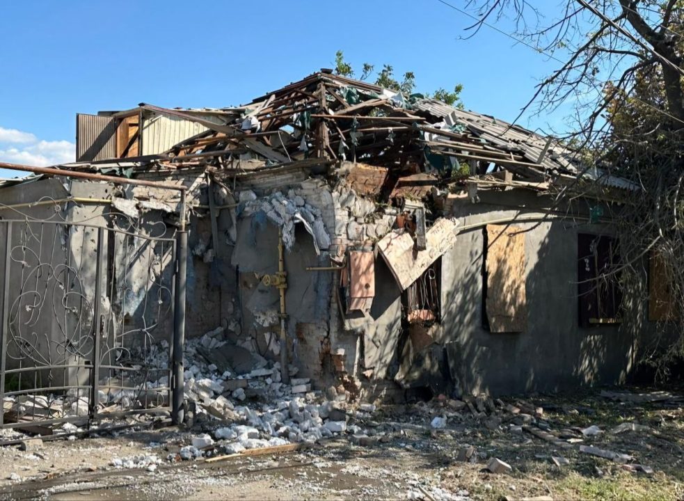 Російські окупанти під час артобстрілу Нікополя вбили матір та доньку - рис. 2