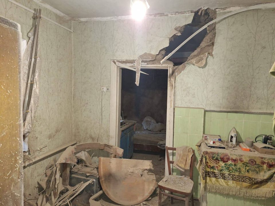 Российские оккупанты атаковали Никопольщину: 12-летний мальчик получил осколочные ранения - рис. 2