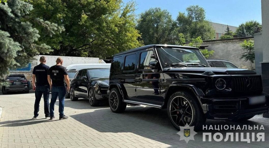 Житель Дніпропетровщини в складі злочинної групи ошукував військових ЗСУ