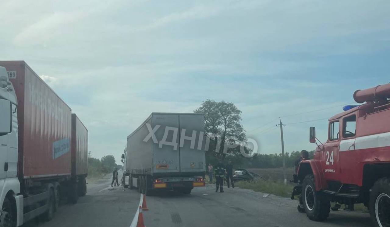 На трасі Дніпро-Київ внаслідок ДТП загинули двоє людей