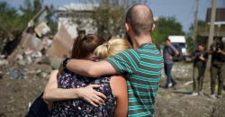 Разрушены дома и повреждены хозяйственные постройки: последствия ракетного удара по пригороду Днепра - рис. 4