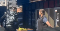 В Днепре женщины залили агрессивного мужчину пеной - рис. 13