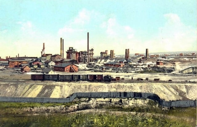 Про Дніпро: як виглядав легендарний Брянський завод понад 100 років тому