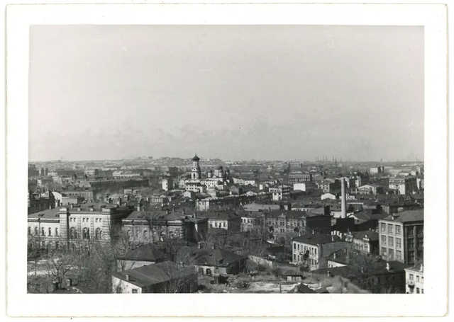 Унікальні старі фотографії з історії Дніпра та регіону показали в мережі