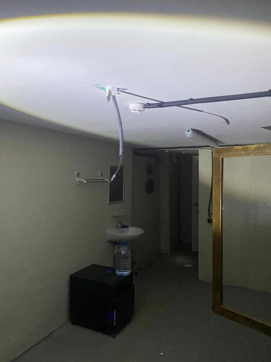 У Дніпрі невідомі обікрали відремонтоване укриття