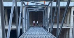 В центре Днепра завершили строительство пешеходного моста - рис. 18