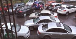 Утром в Днепре перед школами образовались большие пробки - рис. 13