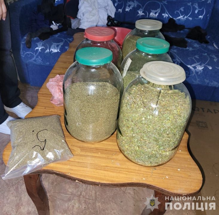 У Дніпрі викрили масштабного наркоторговця з "товарами" на 600 тисяч гривень - рис. 2