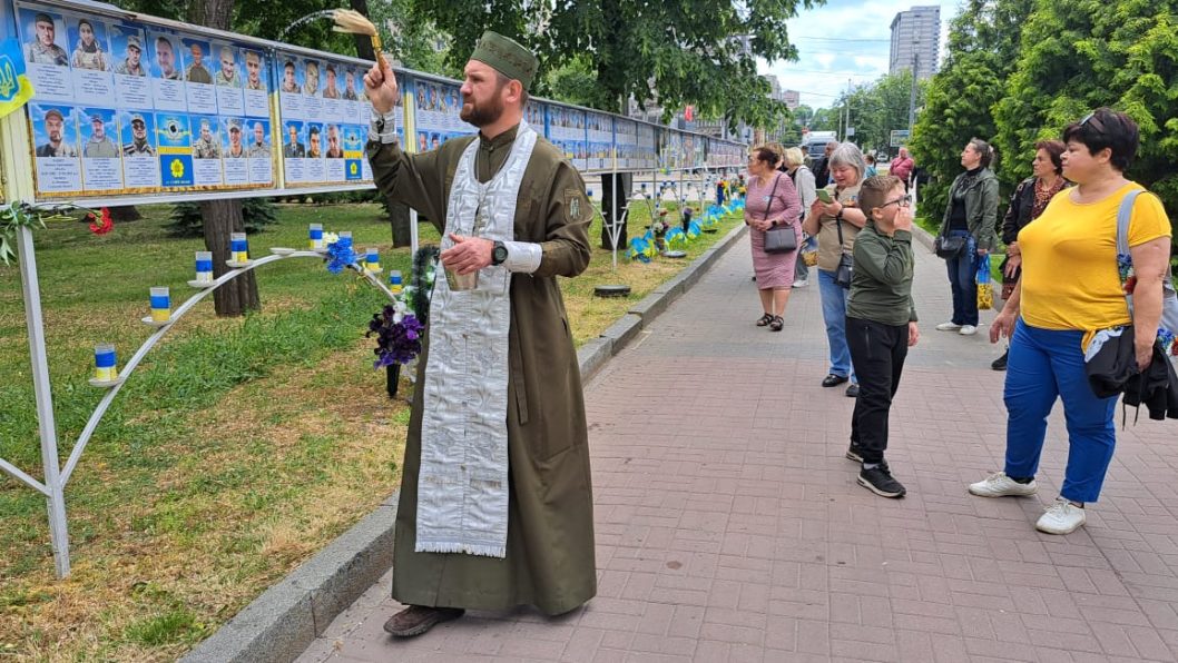 «Защищать нужно не только границы, но и человеческие души», – капеллан из Днепра Андрей Карпенко - рис. 6