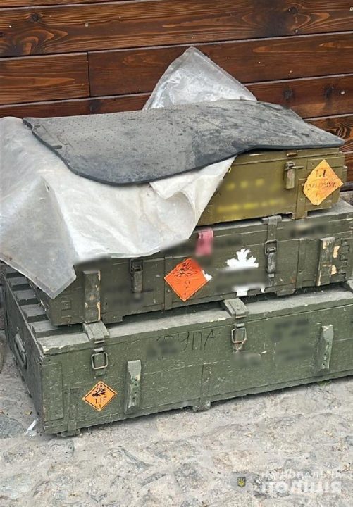 У Дніпрі правоохоронці перекрили канал нелегального постачання зброї - рис. 1