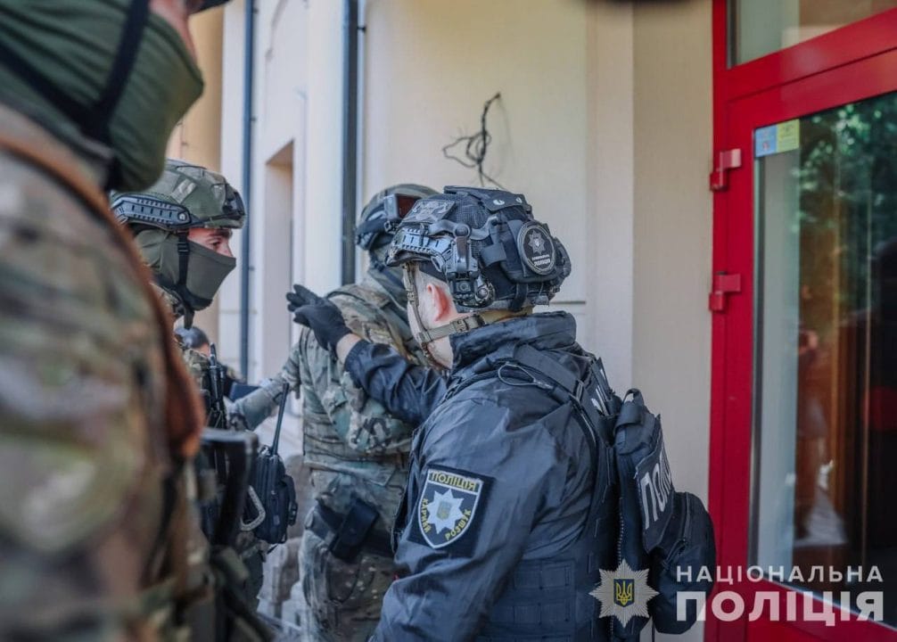 На Днепропетровщине разоблачили call-центр, участники которого украли у чехов почти 2,5 миллионов долларов - рис. 4