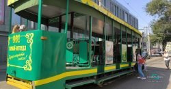 У Дніпрі до Дня міста курсує ретро-трамвай з екскурсоводом