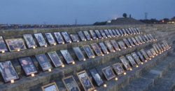 Свечи, портреты и десятки байкеров: в Днепре почтили память погибших мотоциклистов - рис. 6