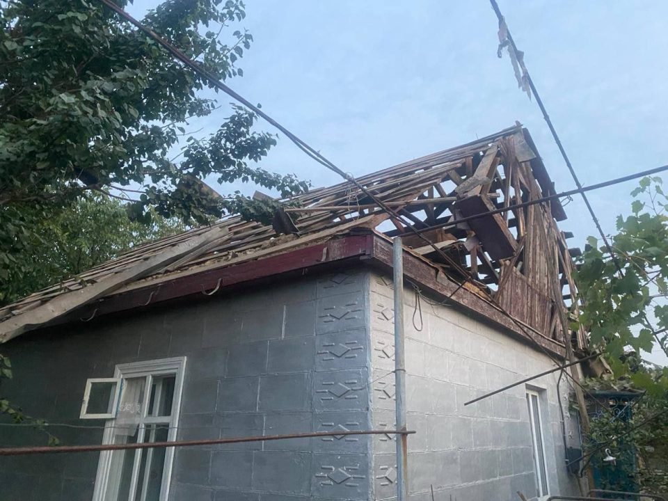 Російські окупанти атакували Нікопольщину: постраждали люди, є руйнування - рис. 5