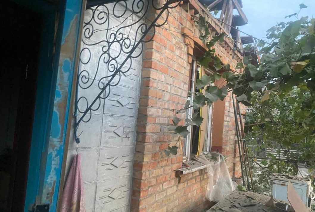 Російські окупанти атакували Нікопольщину: постраждали люди, є руйнування - рис. 6