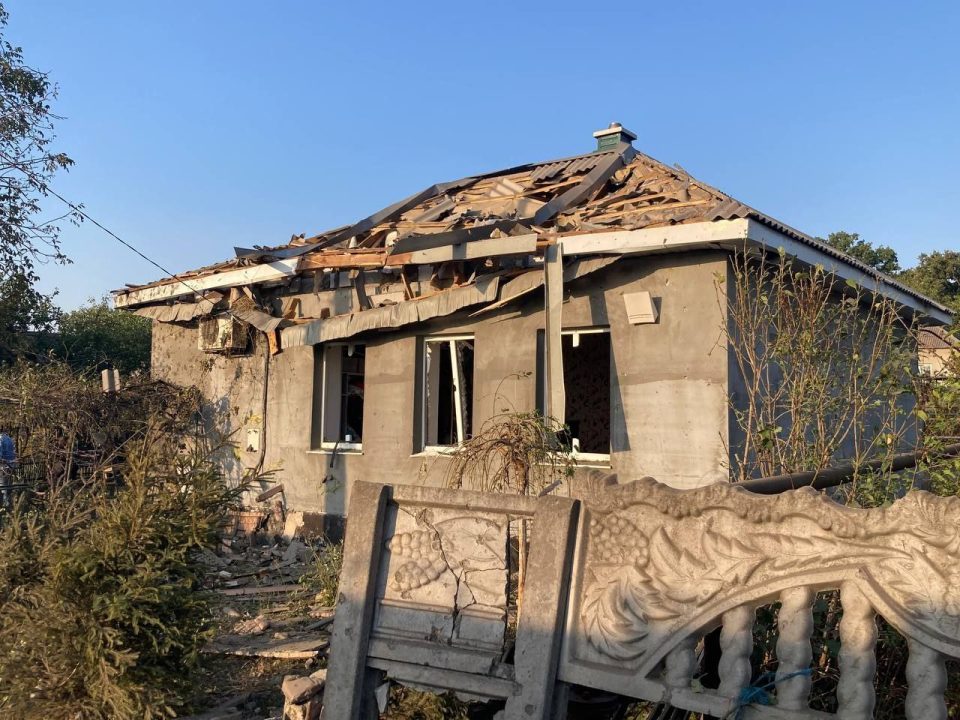 Зруйновані будинки та троє загиблих: наслідки ракетного удару окупантів по Кривому Рогу